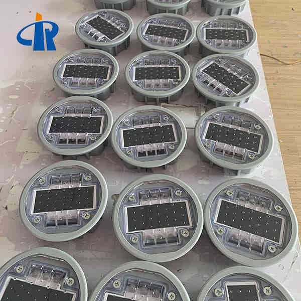 <h3>Customized Tempered Glass Solar Road Stud Reflectors For Car Park</h3>
